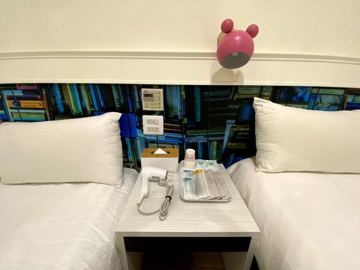 Super White Hotel Taitung Екстериор снимка